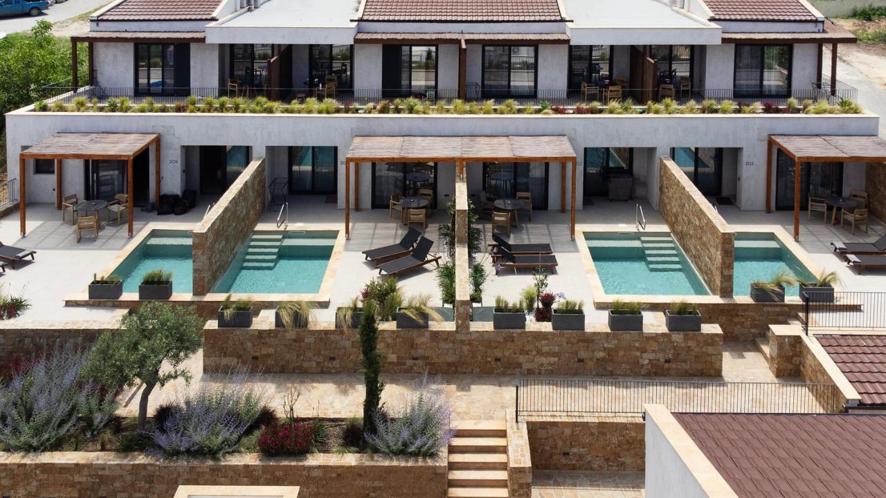Pnoes Luxury Suites Paliouri Luaran gambar