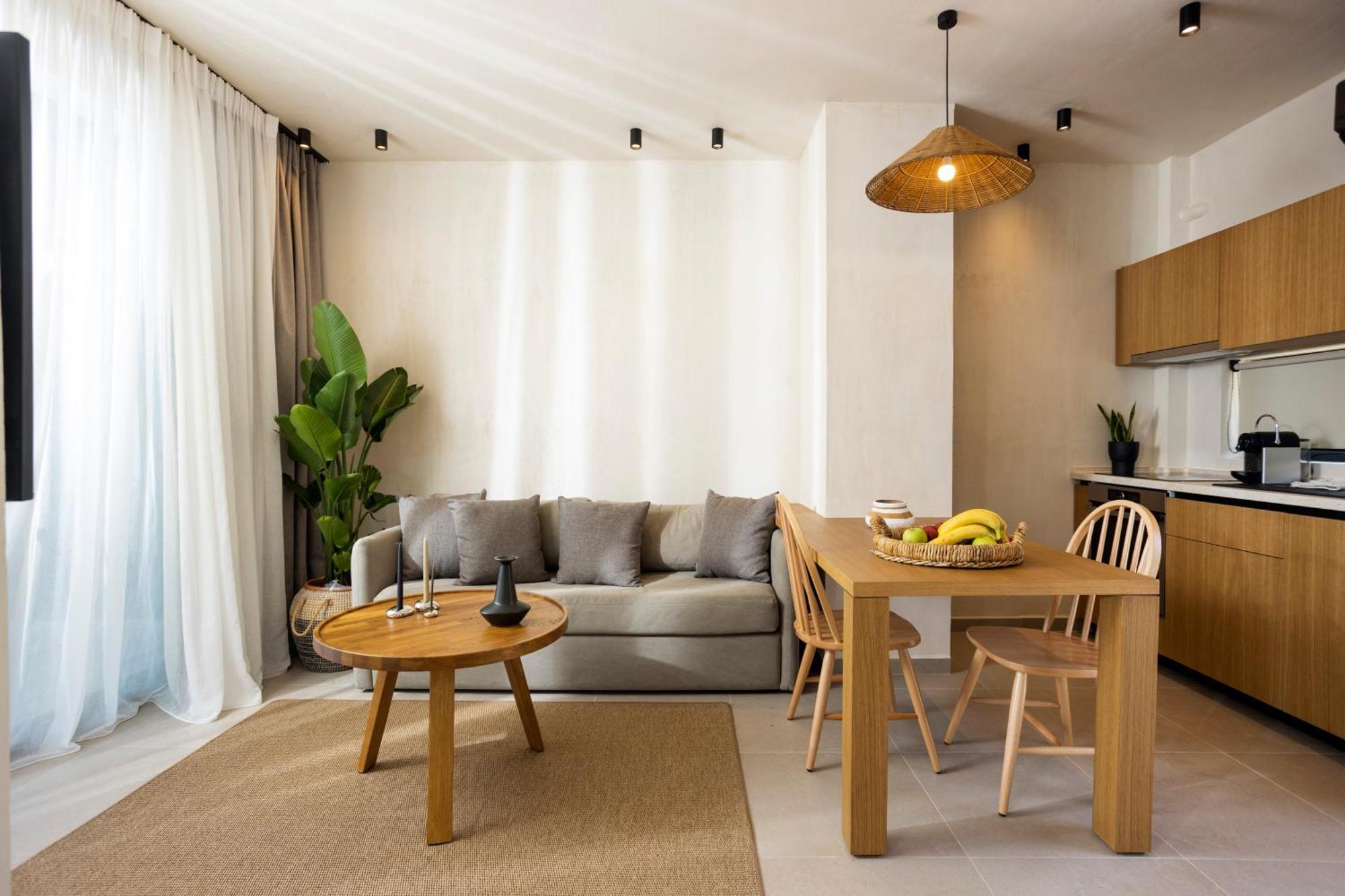 Pnoes Luxury Suites Paliouri Luaran gambar