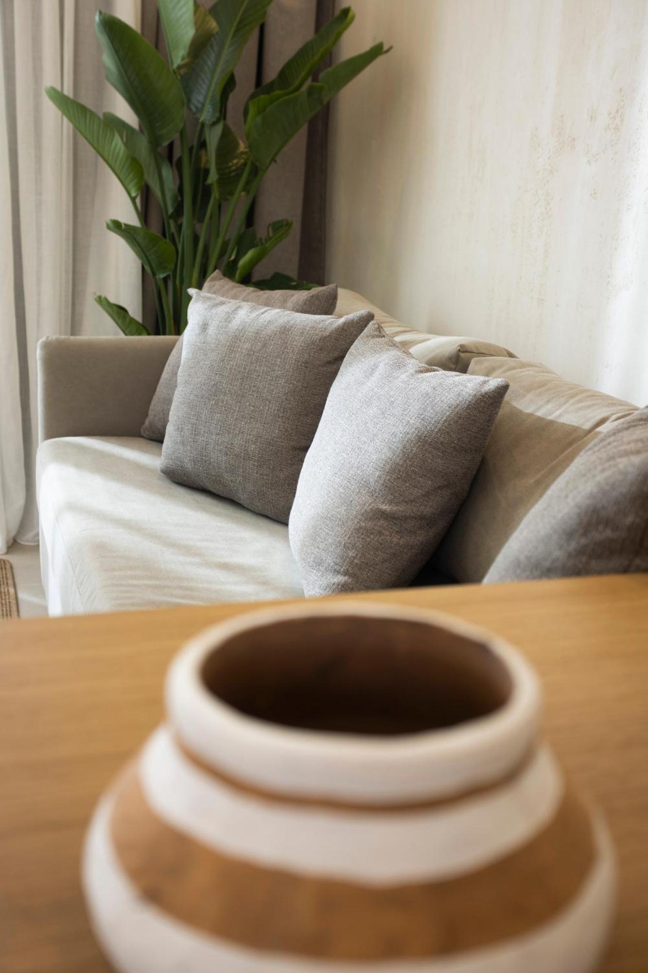 Pnoes Luxury Suites Paliouri Luaran gambar