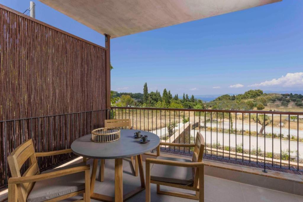 Pnoes Luxury Suites Paliouri Luaran gambar